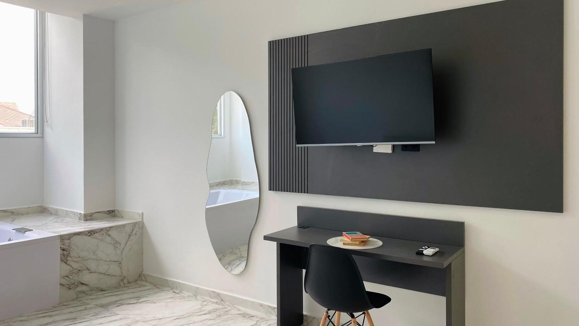 Muralla By Wynwood House *