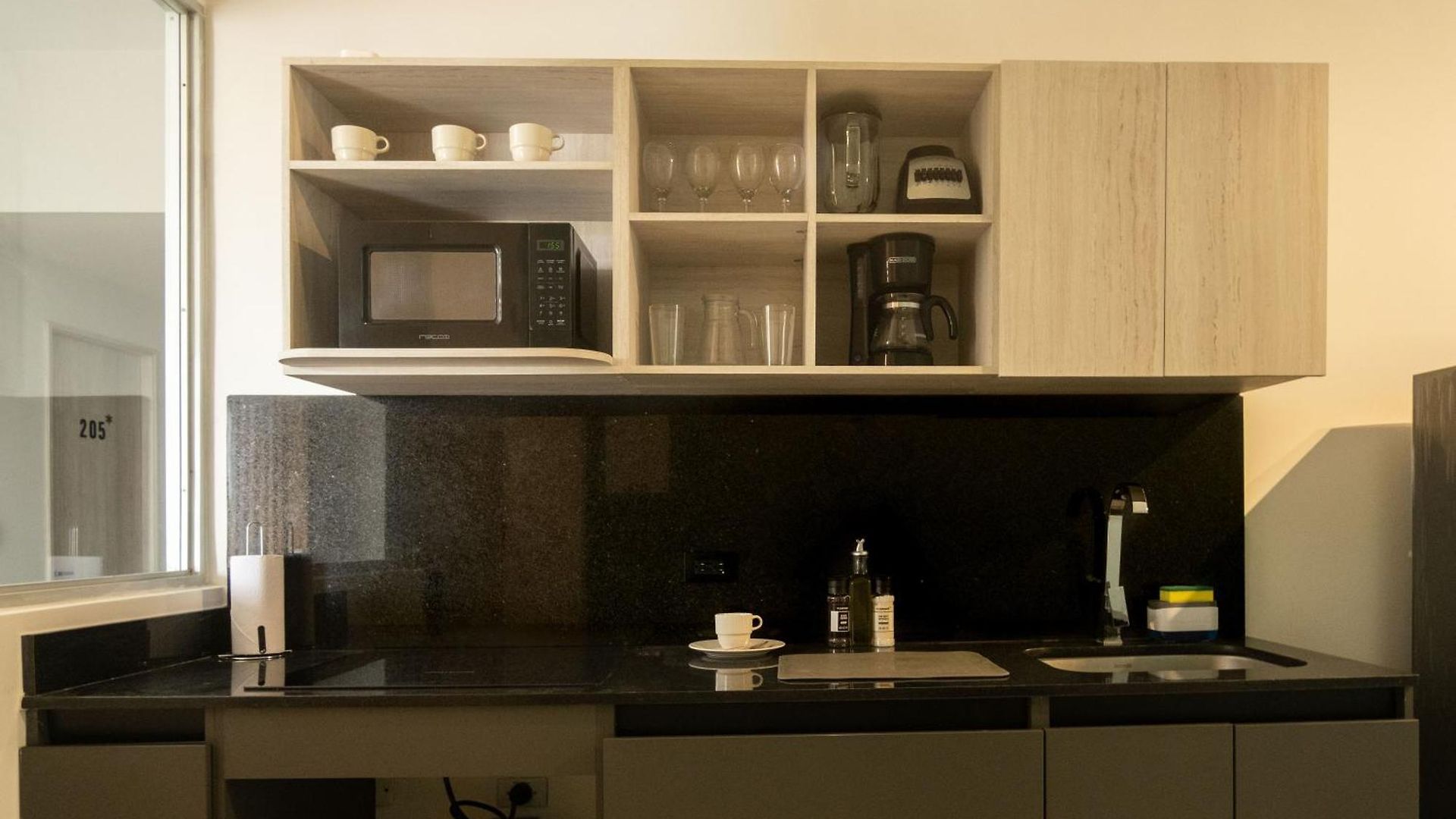 Apartment Muralla By Wynwood House