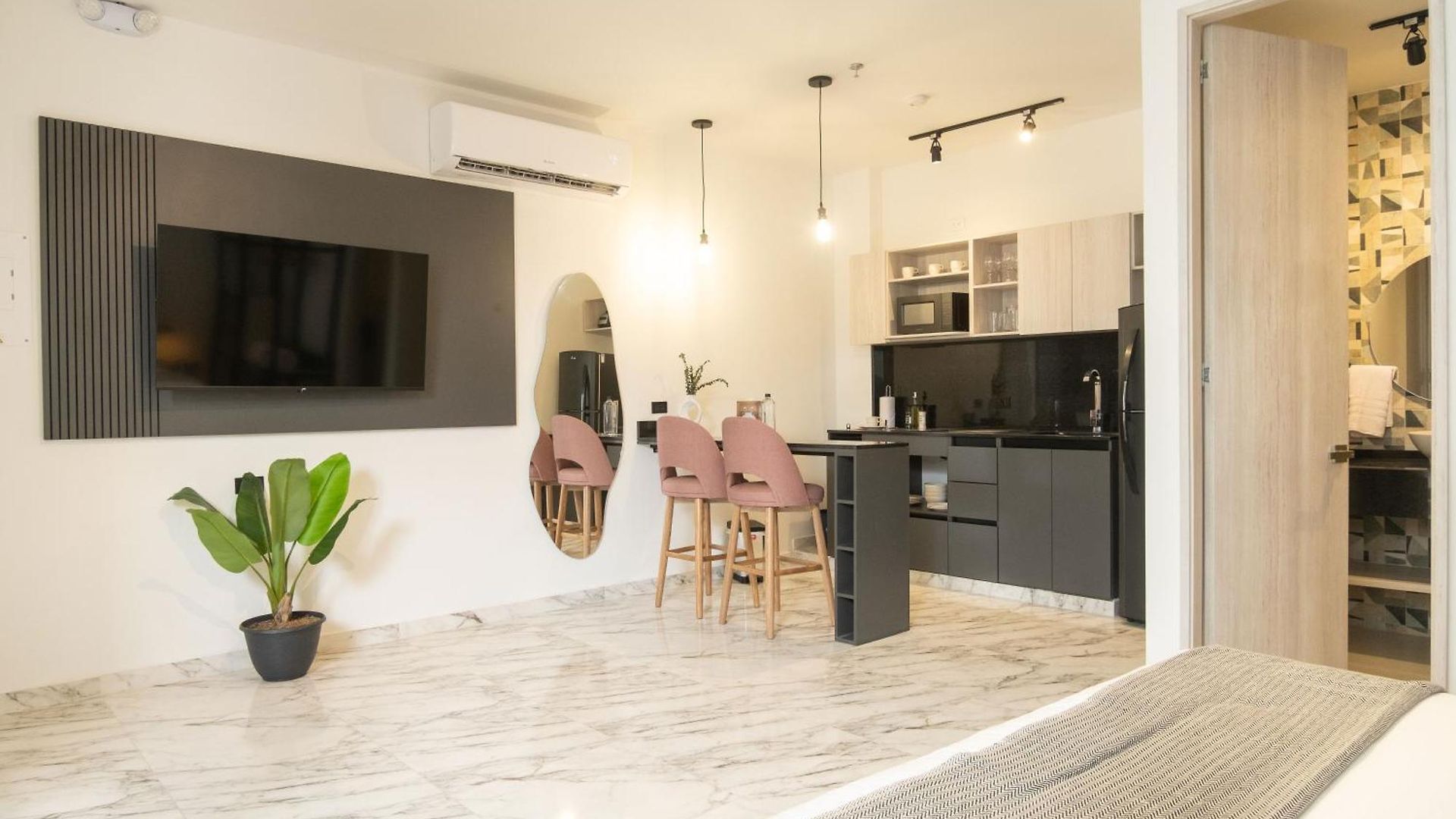 Muralla By Wynwood House