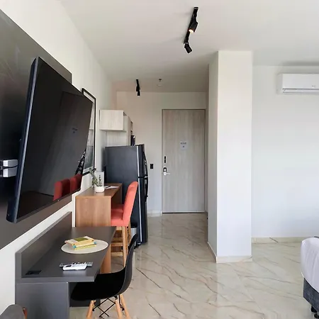 Muralla By Wynwood House *