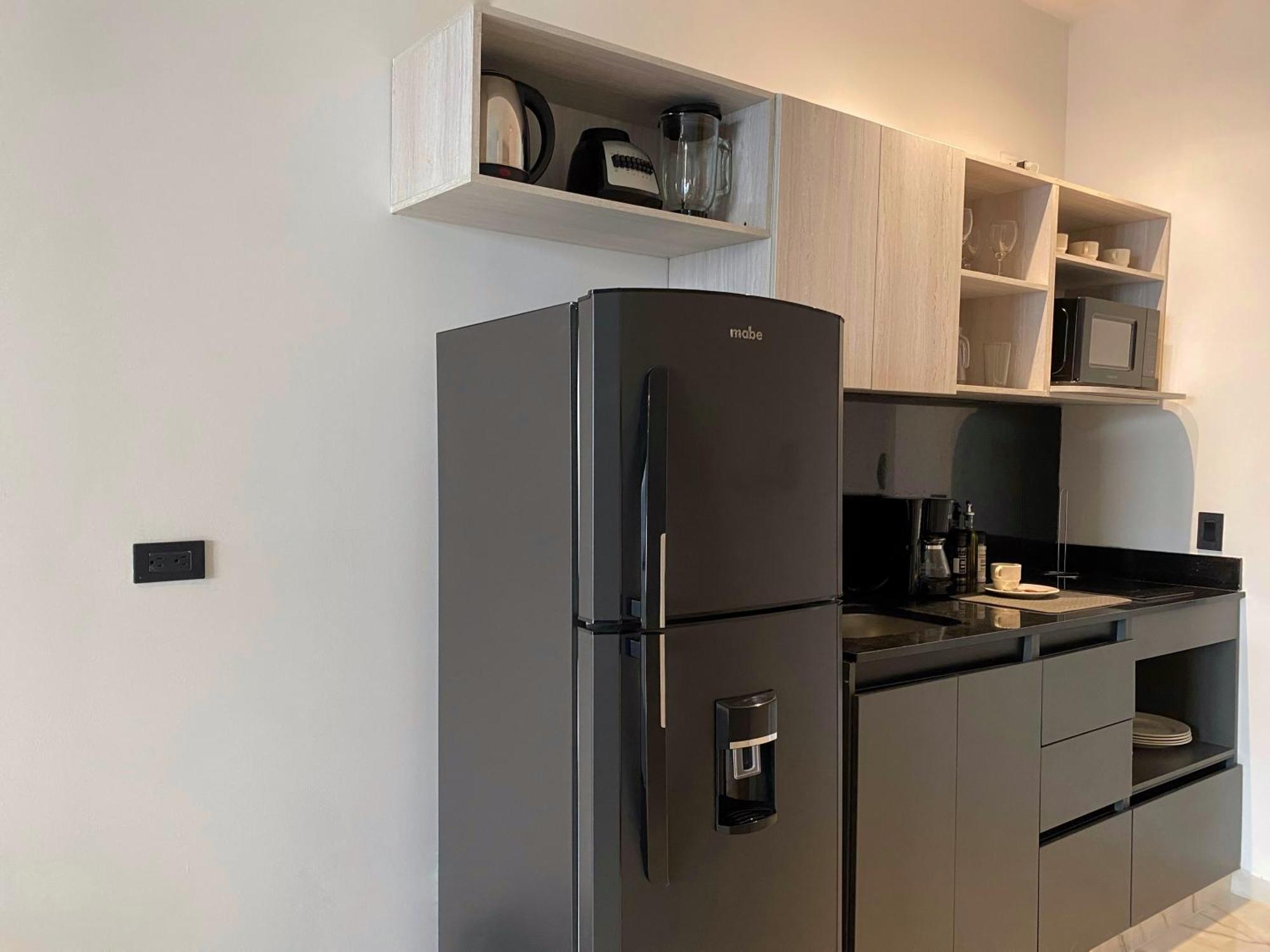 Muralla By Wynwood House *