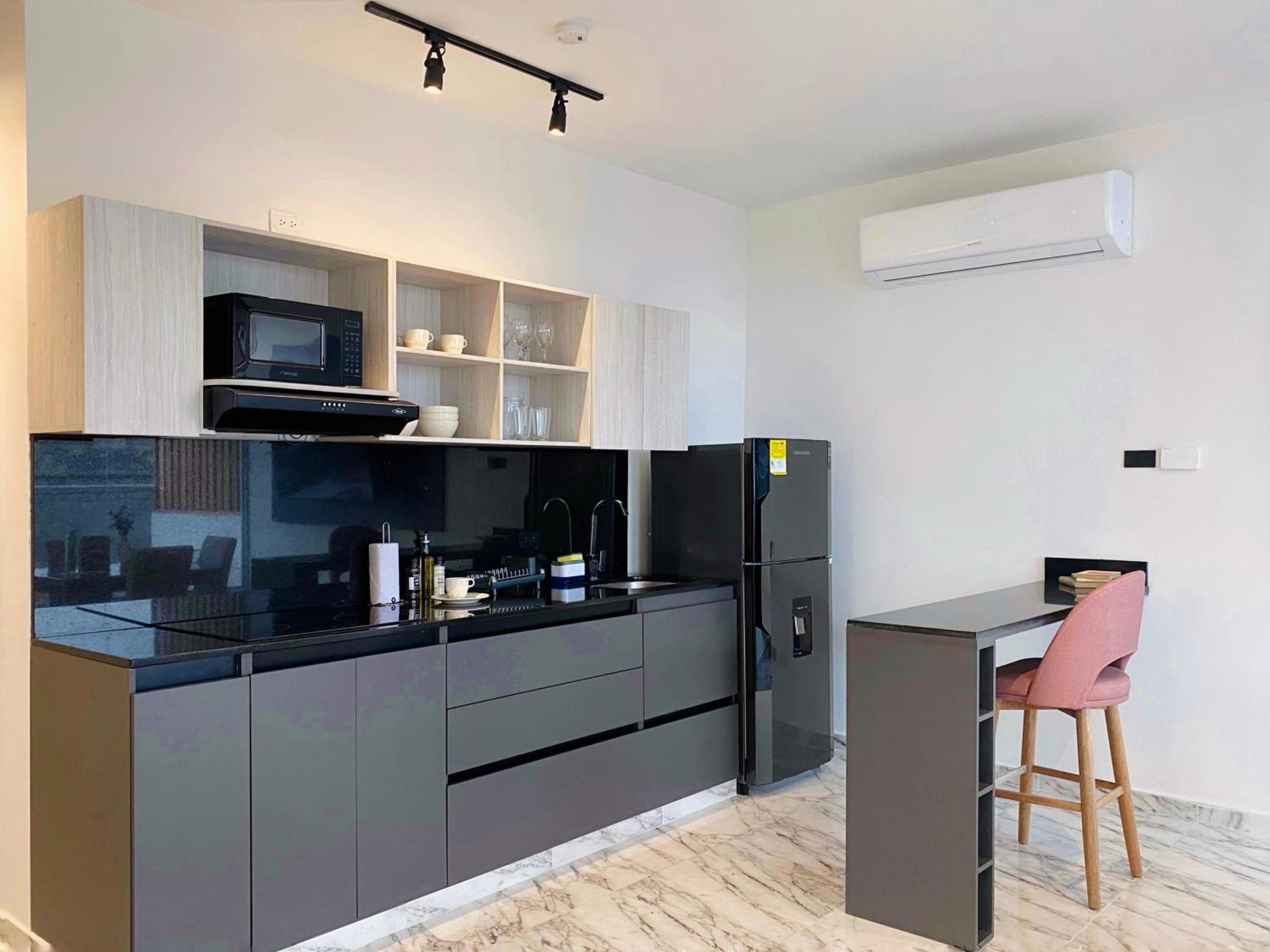 Muralla By Wynwood House Cartagena