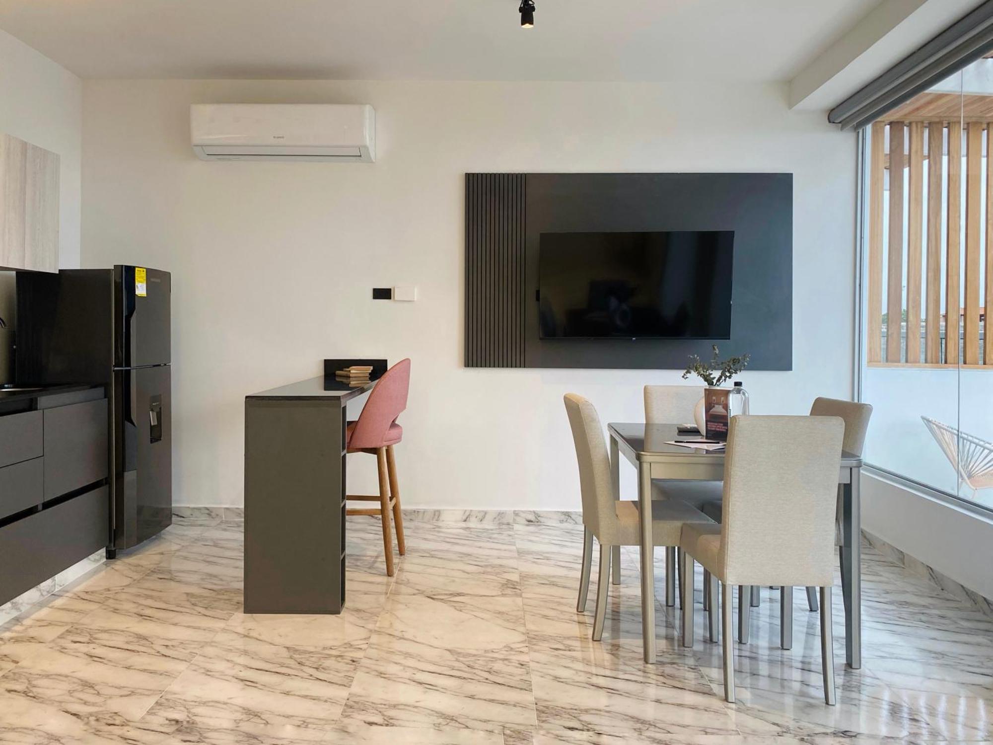 Muralla By Wynwood House