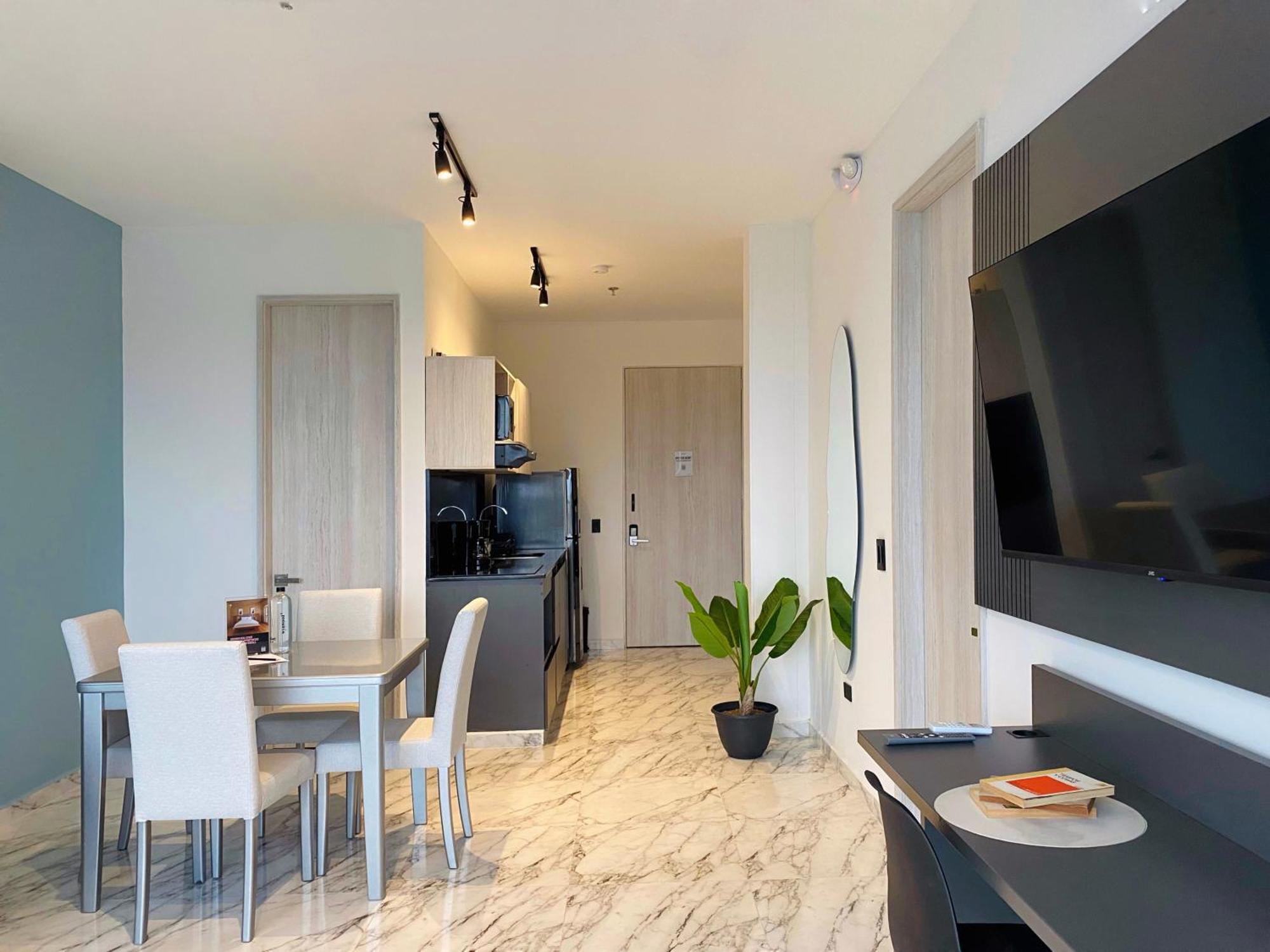 Muralla By Wynwood House Cartagena